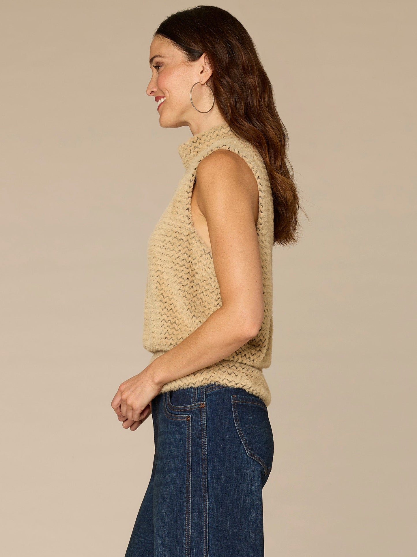 Sleeveless Turtle Neck Banded Ruched Hem Knit Top