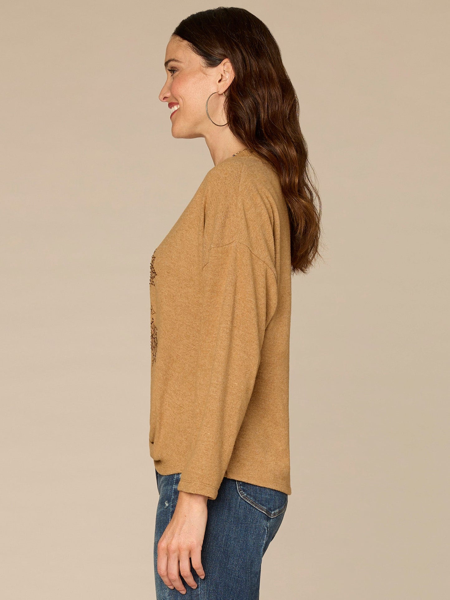 Long Sleeve V-Neck Knot Hem Knit Top with Beaded Floral Embroidery